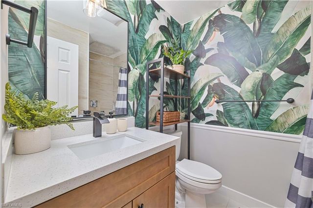 6386 Royal Woods DR, Fort Myers, FL 33908