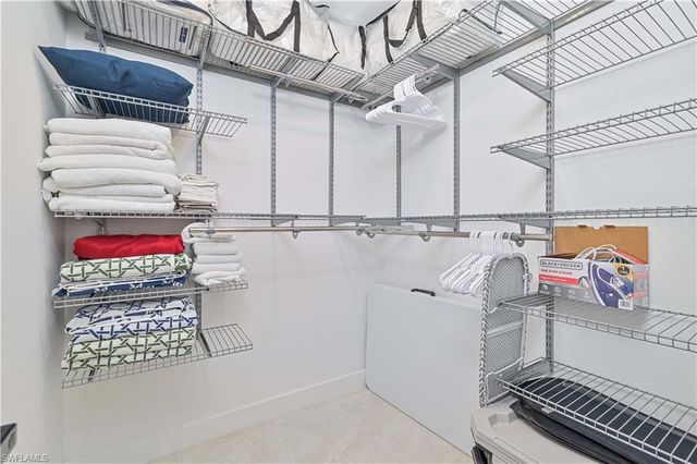 6386 Royal Woods DR, Fort Myers, FL 33908
