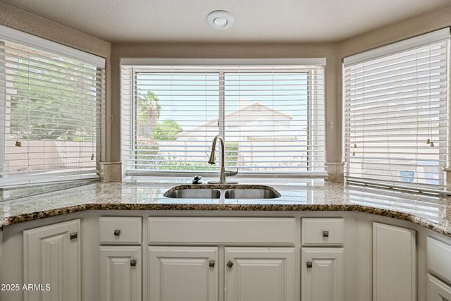 3830 E Tanglewood Drive, Phoenix, AZ 85048