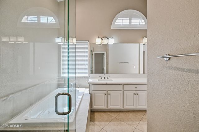 3830 E Tanglewood Drive, Phoenix, AZ 85048