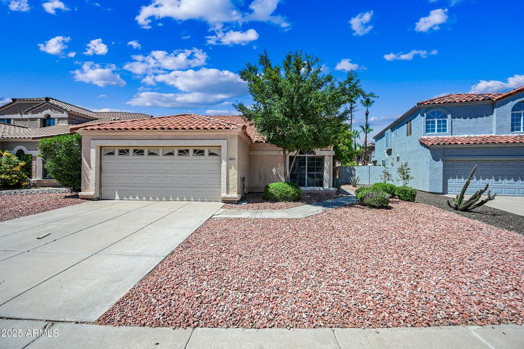 3830 E Tanglewood Drive, Phoenix, AZ 85048