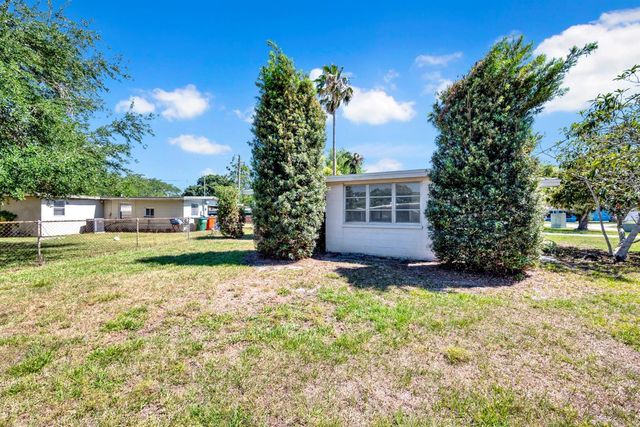 10597 110TH AVENUE, Largo, FL 33773