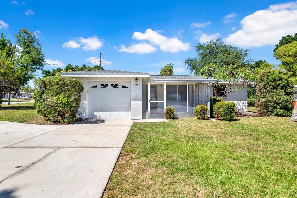 10597 110TH AVENUE, Largo, FL 33773