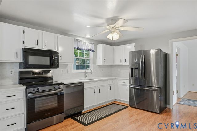 10106 Spinning Wheel Way, Henrico, VA 23233