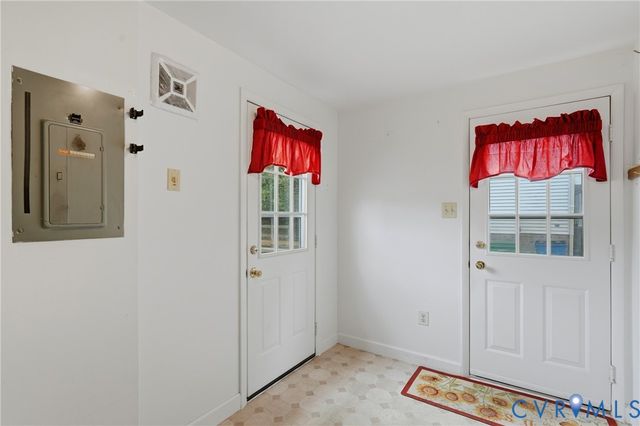 10106 Spinning Wheel Way, Henrico, VA 23233