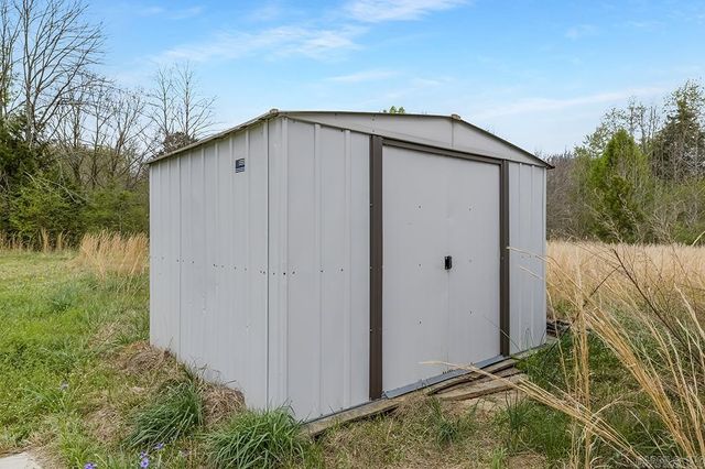 6136 N Highway 29 Highway, Blevins, AR 71825