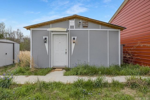 6136 N Highway 29 Highway, Blevins, AR 71825