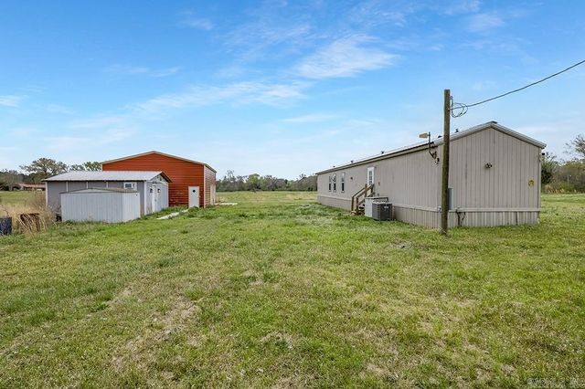 6136 N Highway 29 Highway, Blevins, AR 71825