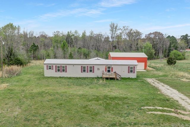 6136 N Highway 29 Highway, Blevins, AR 71825