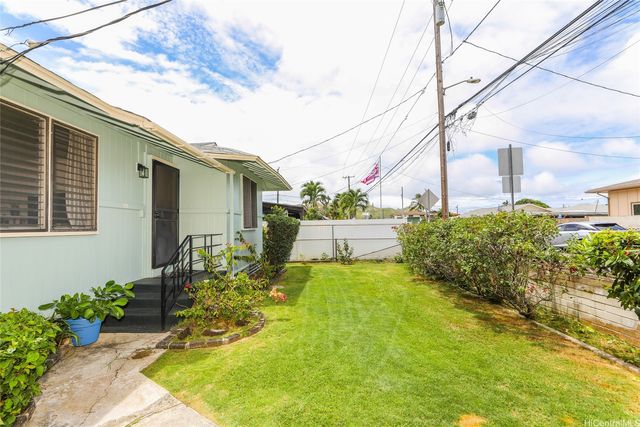 491 Kihapai Street, Kailua, HI 96734
