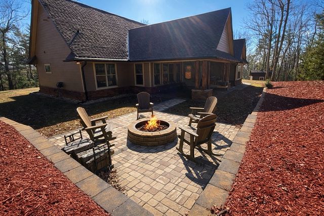 3331 Gumlog Road, Young Harris, GA 30582