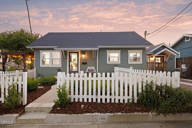 1677 N Sierra Bonita Avenue, Pasadena, CA 91104