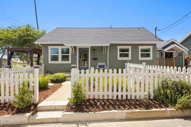 1677 N Sierra Bonita Avenue, Pasadena, CA 91104