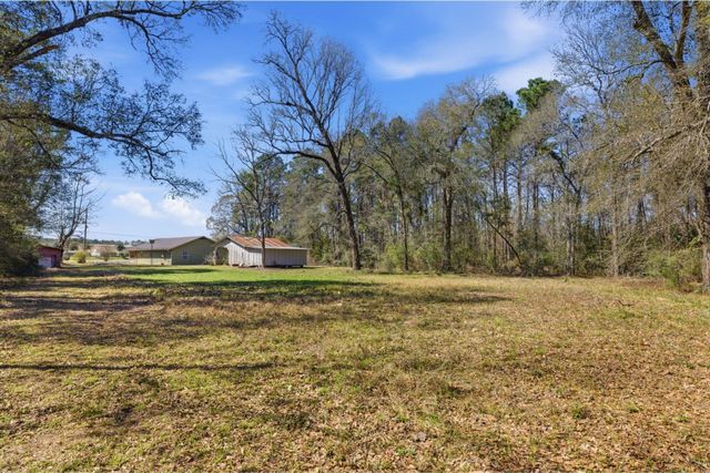 1431 Fm 3083 Road, Conroe, TX 77301