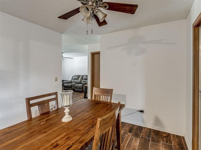 113 Oakside Drive, Moore, OK 73160