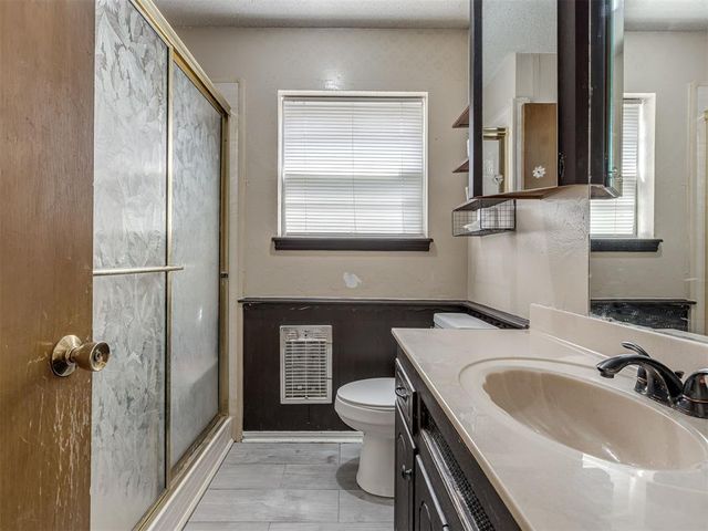 113 Oakside Drive, Moore, OK 73160