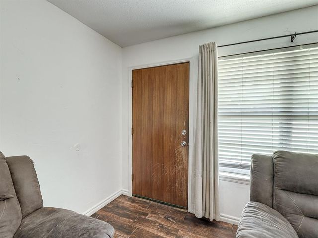 113 Oakside Drive, Moore, OK 73160