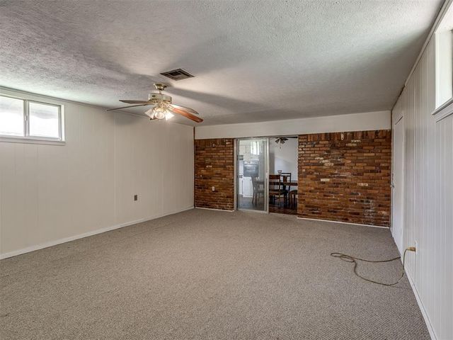 113 Oakside Drive, Moore, OK 73160