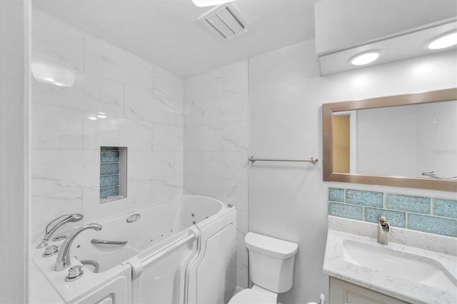 515 LEFFINGWELL AVENUE 116, Ellenton, FL 34222