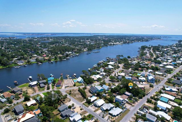 6900 Sunset Avenue, Panama City, FL 32408