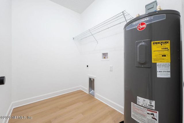 2410 DAISY Street, Middleburg, FL 32068