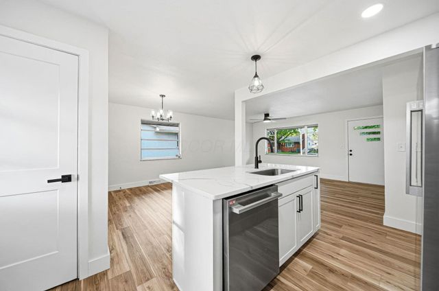 1301 Bernhard Road, Columbus, OH 43227