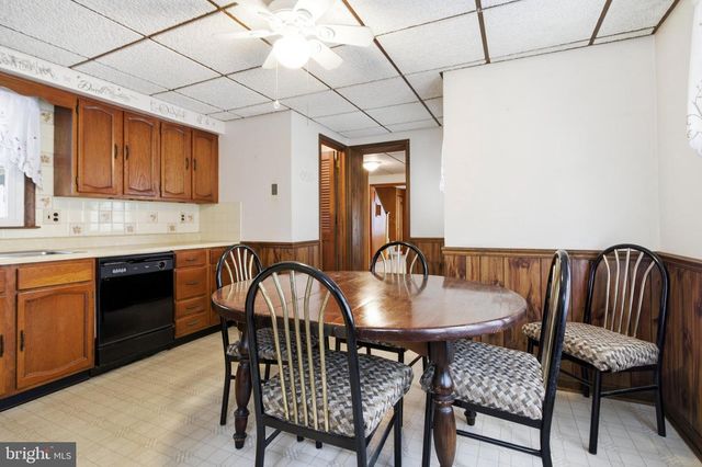 16 SENECA ST, Essington, PA 19029