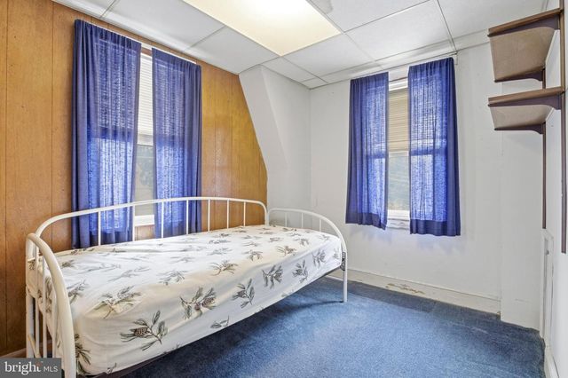 16 SENECA ST, Essington, PA 19029