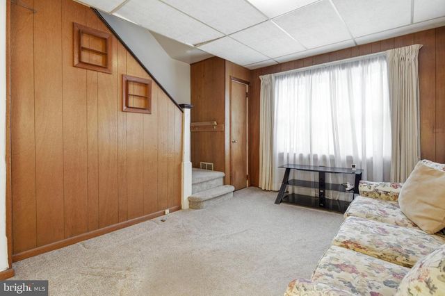 16 SENECA ST, Essington, PA 19029