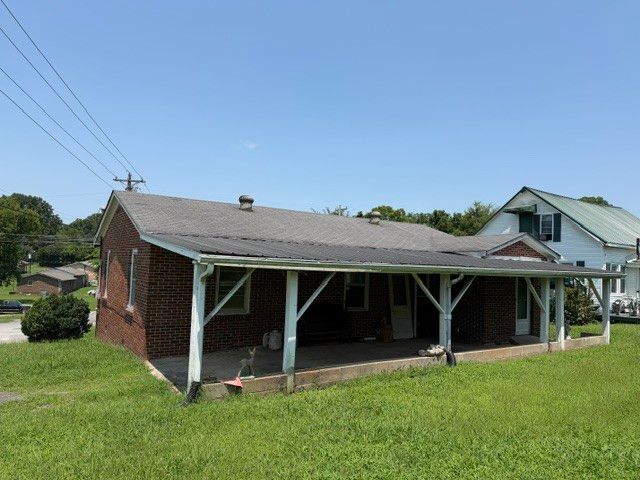 1226 McDonald St, Fayetteville, TN 37334