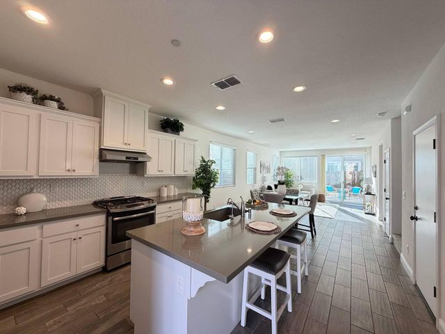 9628 Oak Reserve Ln, Elk Grove, CA 95758