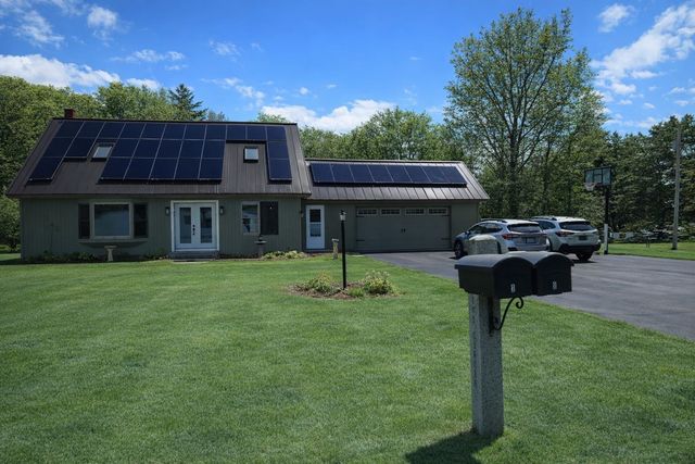 2 Hutchins Circle, Barre Town, VT 05641