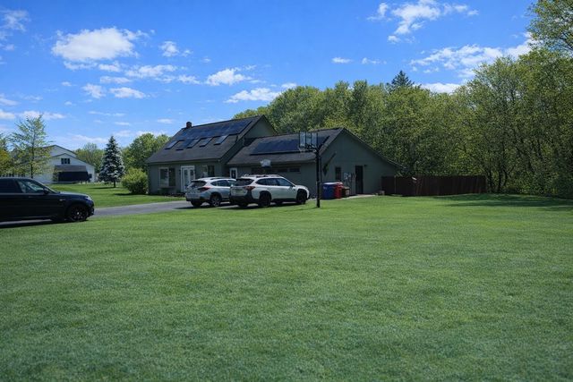 2 Hutchins Circle, Barre Town, VT 05641