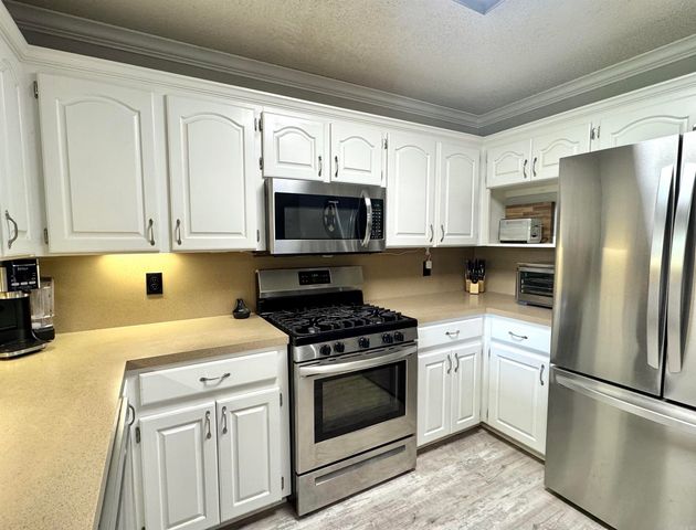 921 Fox Ridge Drive, Benton, AR 72019