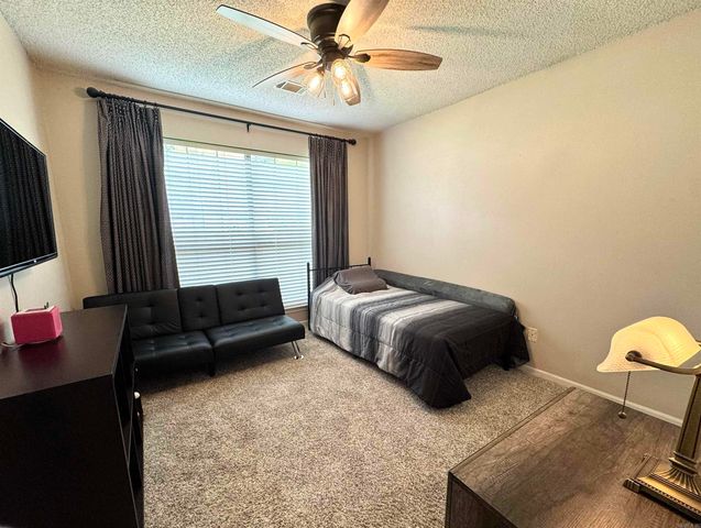 921 Fox Ridge Drive, Benton, AR 72019