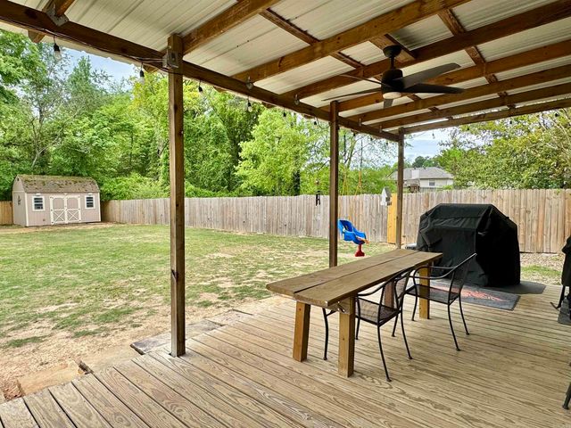 921 Fox Ridge Drive, Benton, AR 72019