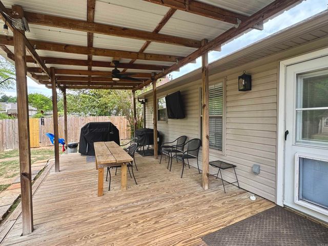 921 Fox Ridge Drive, Benton, AR 72019