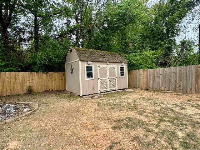 921 Fox Ridge Drive, Benton, AR 72019