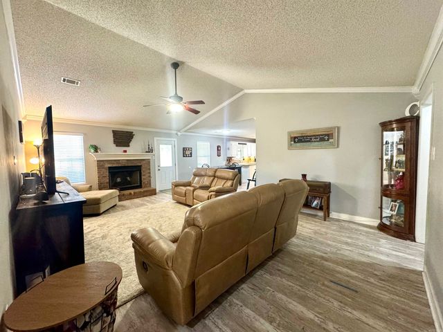 921 Fox Ridge Drive, Benton, AR 72019