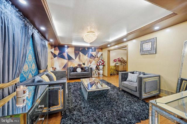 506 FLORA CIR, Springfield, PA 19064
