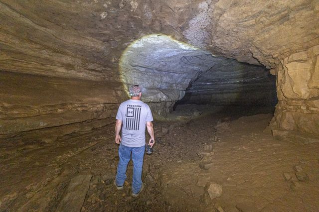 0 Cavern Bunker, Shelbyville, TN 37160