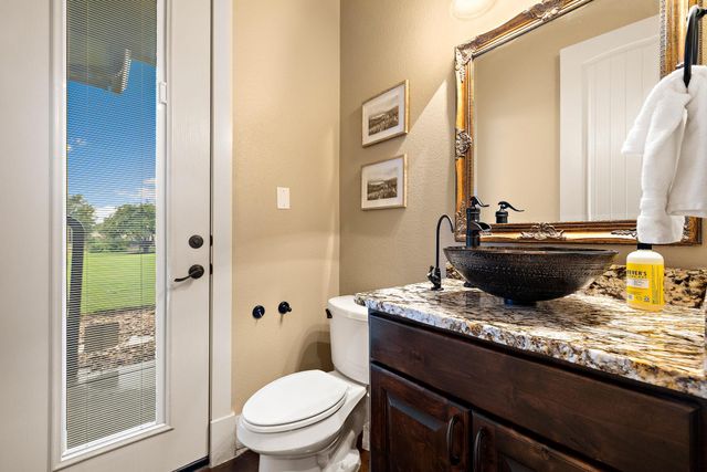 201 Eagle Valley LN, Liberty Hill, TX 78642