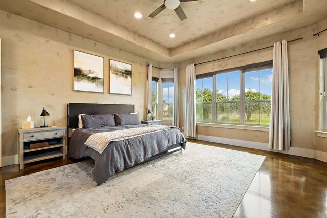 201 Eagle Valley LN, Liberty Hill, TX 78642