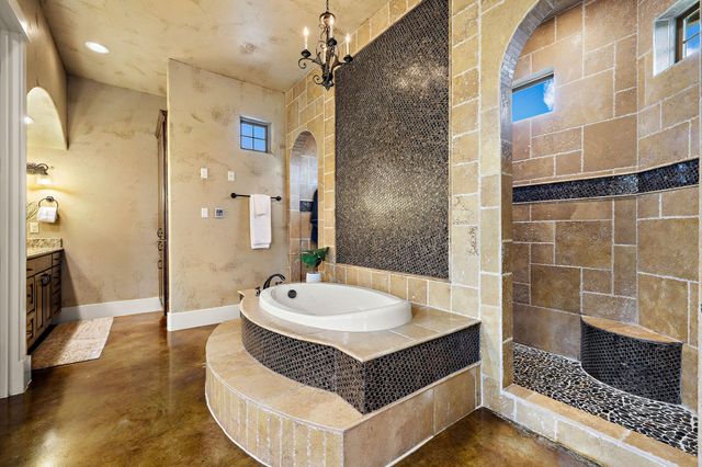 201 Eagle Valley LN, Liberty Hill, TX 78642