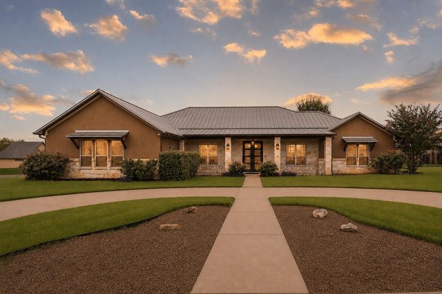 201 Eagle Valley LN, Liberty Hill, TX 78642