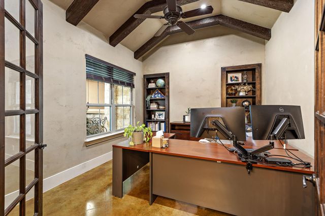 201 Eagle Valley LN, Liberty Hill, TX 78642