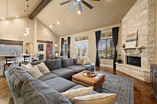 201 Eagle Valley LN, Liberty Hill, TX 78642