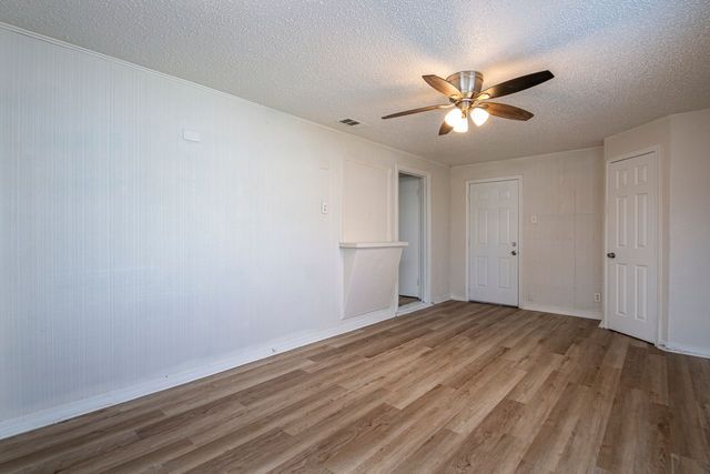 4417 Utah Avenue, Dallas, TX 75216