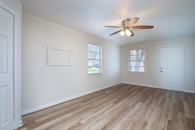 4417 Utah Avenue, Dallas, TX 75216