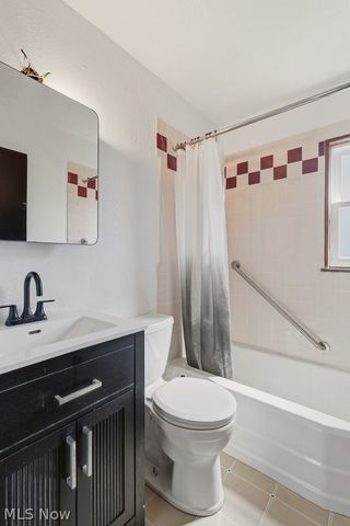 4919 Ridge Road, Brooklyn, OH 44144